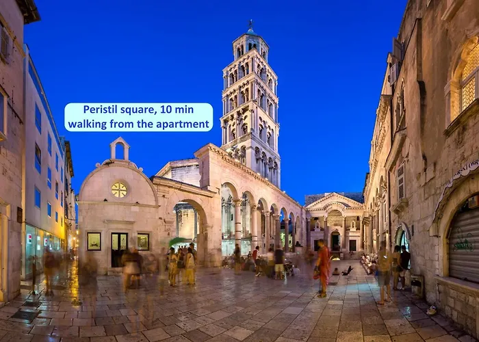 Spacious Neven Near Center, With Two Ac Units