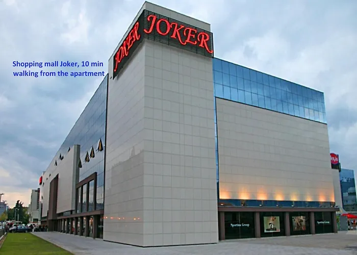 Spacious Neven Near Center, With Two Ac Units