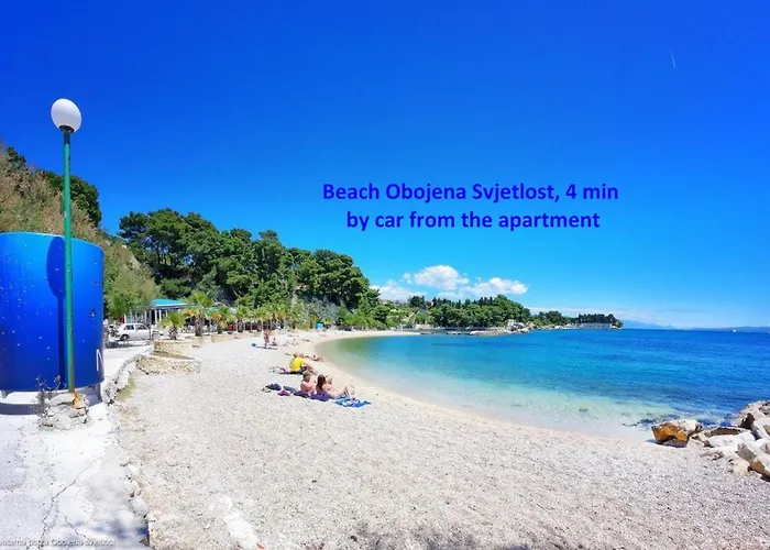 Spacious Neven Near Center, With Two Ac Units *