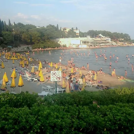 Apartamento Spacious Neven Near Center, With Two Ac Units Split