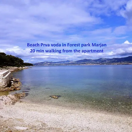 Spacious Neven Near Center, With Two Ac Units